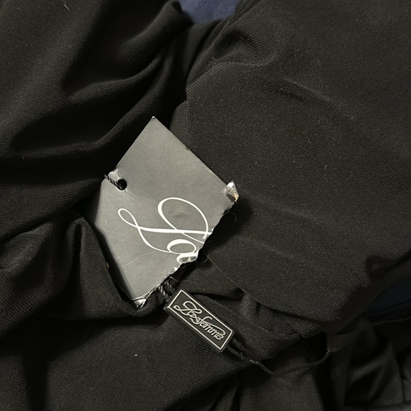 La Femme 31357 - One Shoulder Strap
Evening Gown size 00 Black NWT - Picture 7 of 8